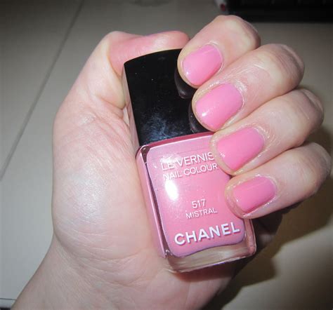 Chanel vernis nail polish